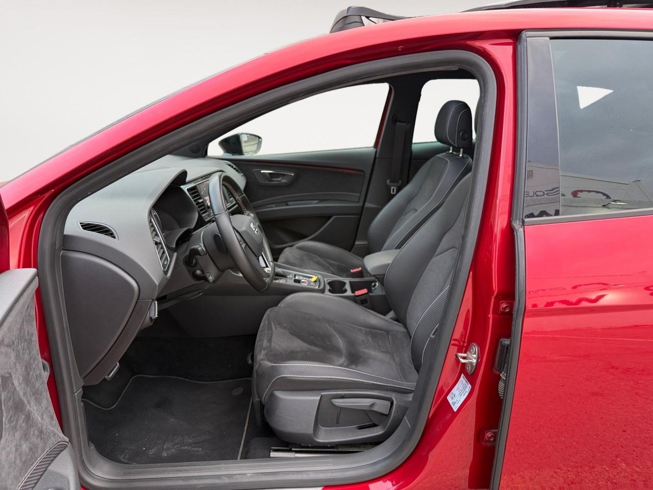 Seat Leon 2.0 TSI 221kW (300CV) DSG-6 St&Sp CUPRA - Foto 2