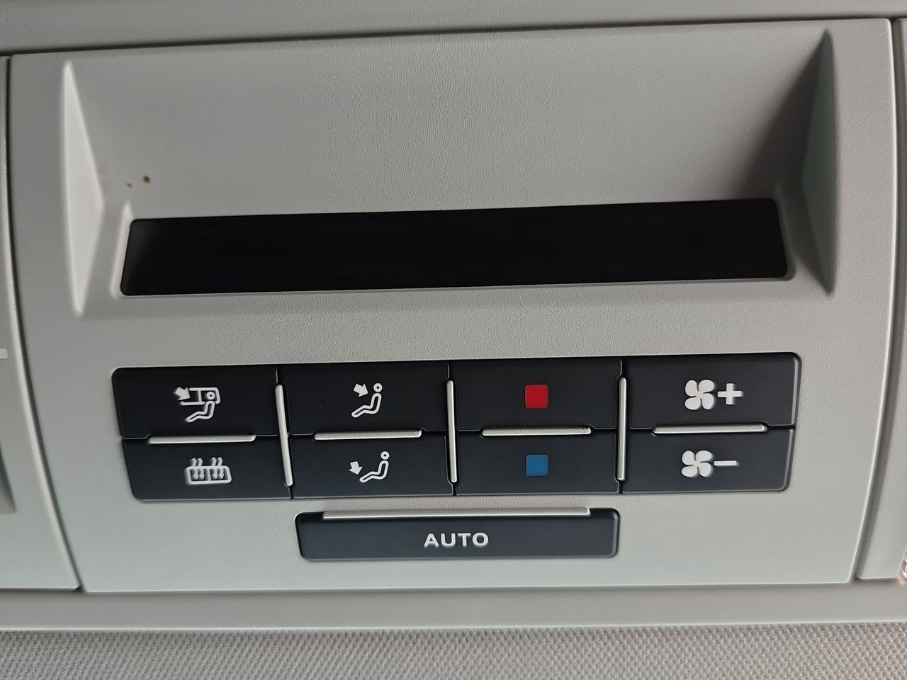 Volkswagen Caravelle Caravelle Corto 2.0 TDI 84kW (114CV) BMT - Foto 2