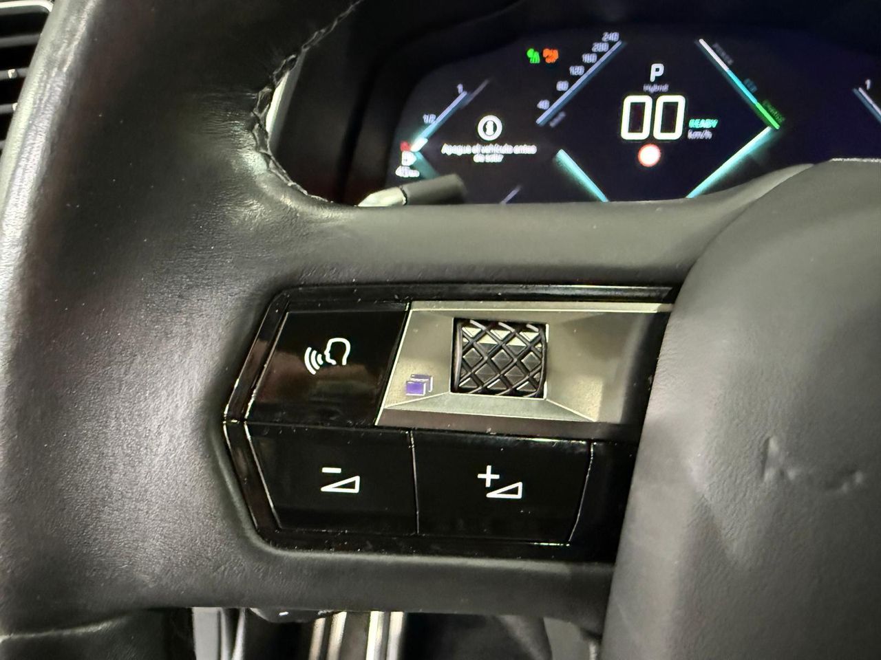 DS DS 7 Crossback 1.6 E-Tense 300 Louvre Auto 4WD - Foto 2