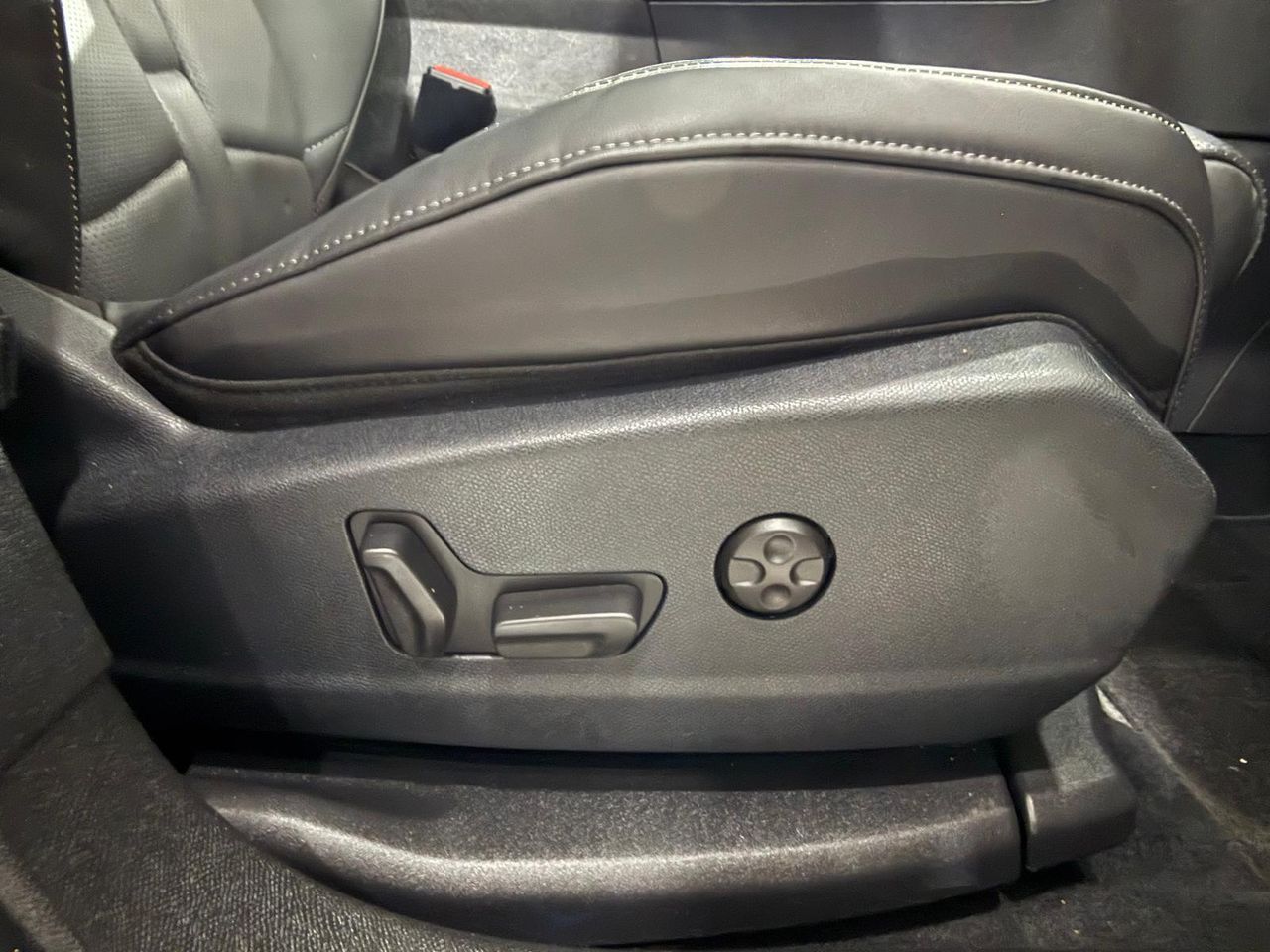 DS DS 7 Crossback 1.6 E-Tense 300 Louvre Auto 4WD - Foto 2