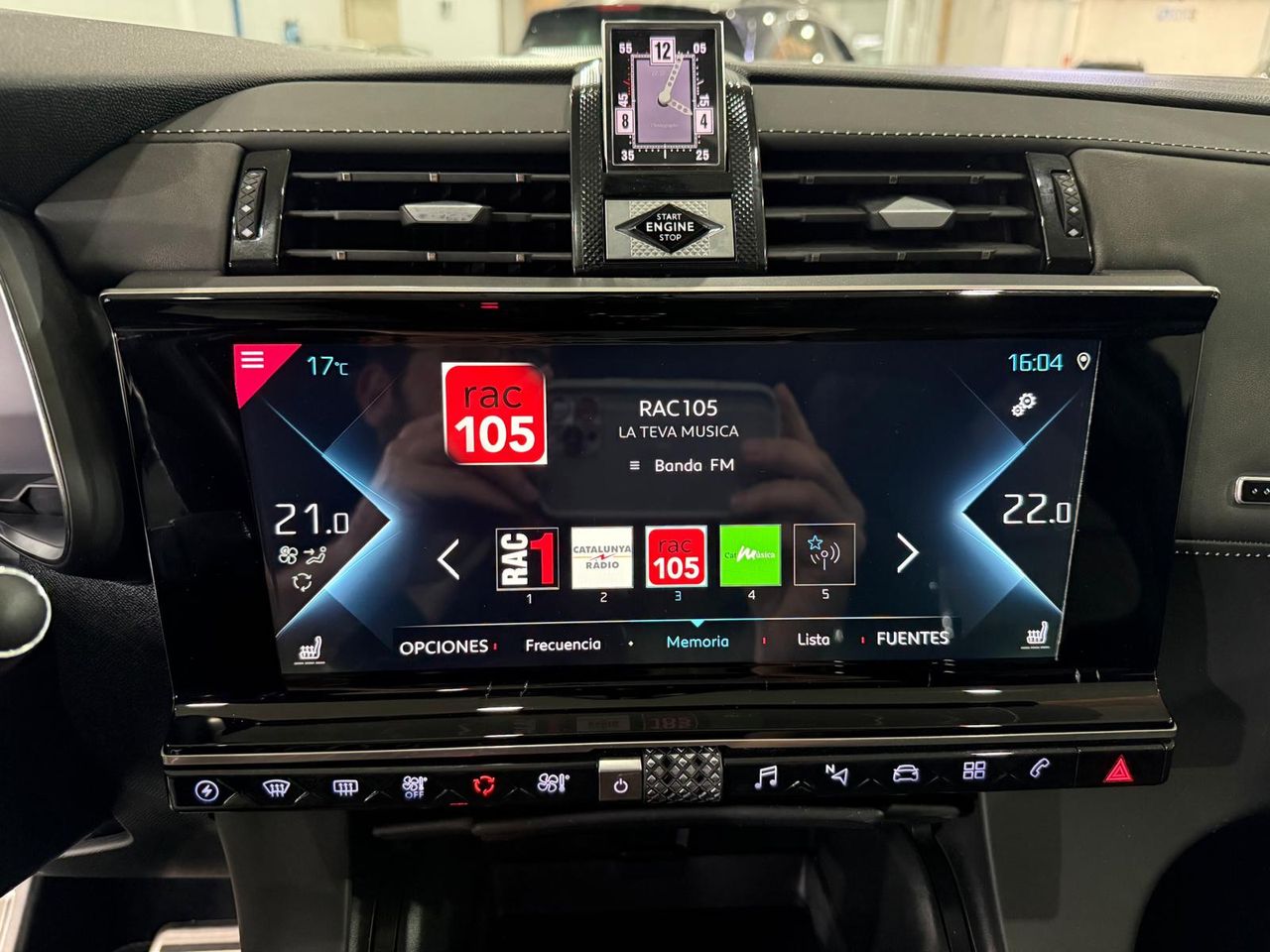 DS DS 7 Crossback 1.6 E-Tense 300 Louvre Auto 4WD - Foto 2