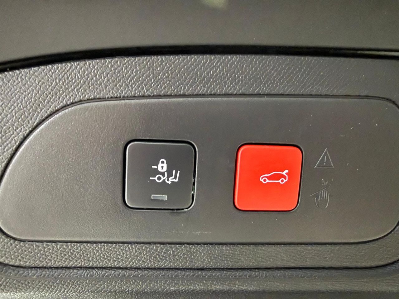 DS DS 7 Crossback 1.6 E-Tense 300 Louvre Auto 4WD - Foto 2