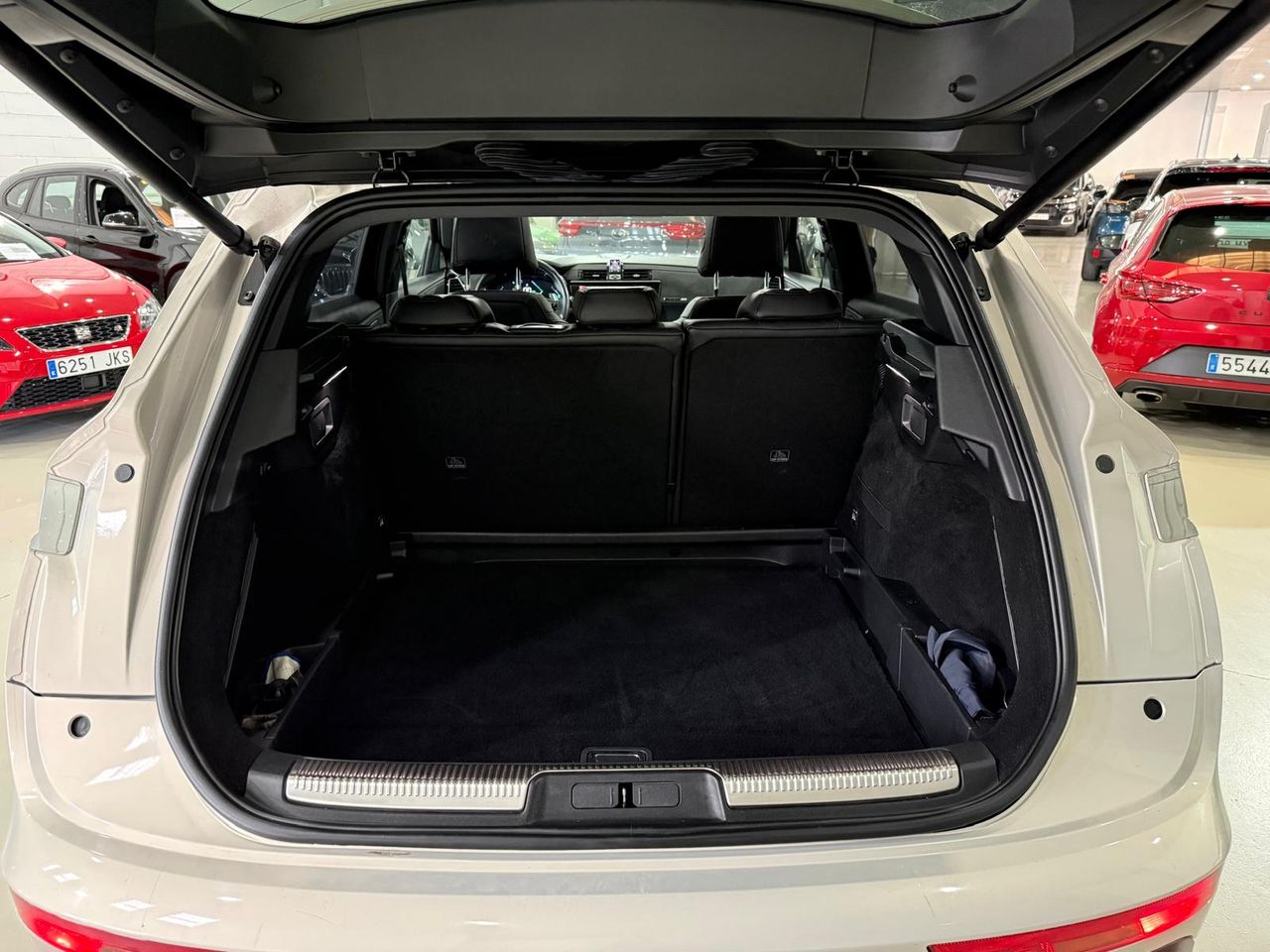 DS DS 7 Crossback 1.6 E-Tense 300 Louvre Auto 4WD - Foto 2