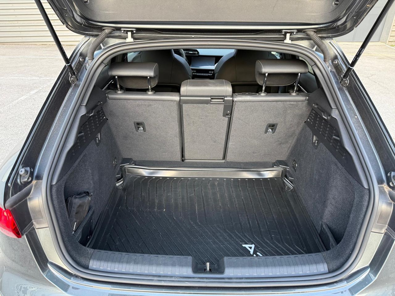 Audi A3 Sportback Black line 35 TFSI 110kW S tro - Foto 2