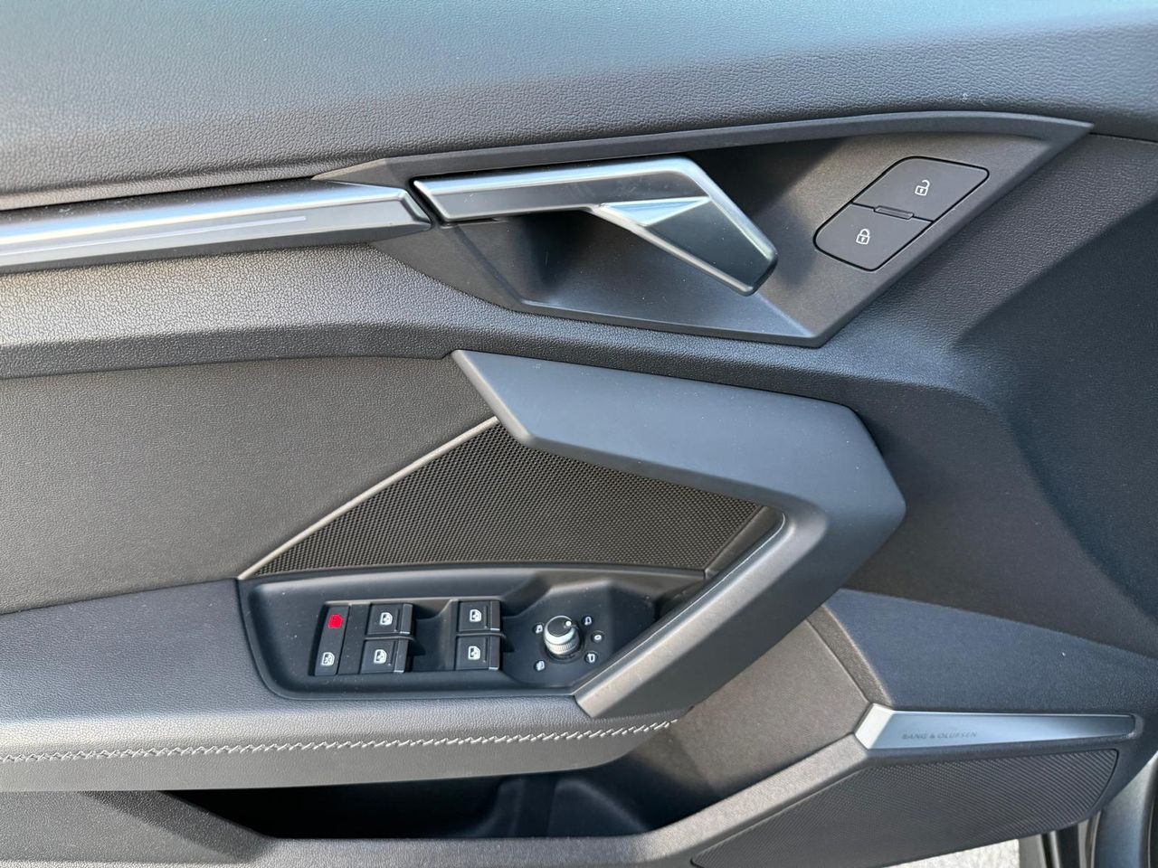 Audi A3 Sportback Black line 35 TFSI 110kW S tro - Foto 2