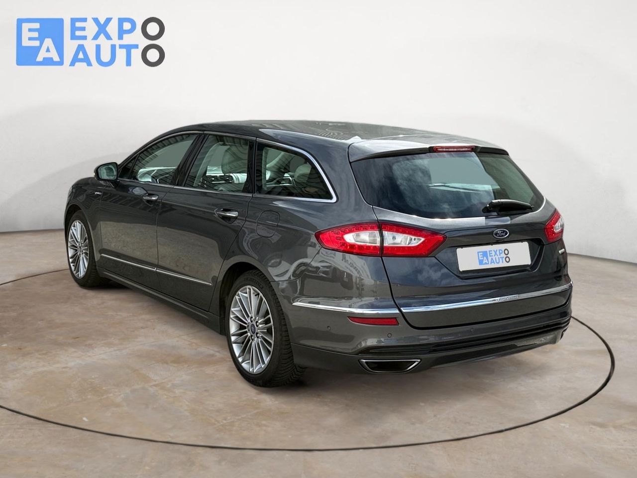 Ford Mondeo 2.0 EcoBoost 240CV Auto Vignale Sedán - Foto 2