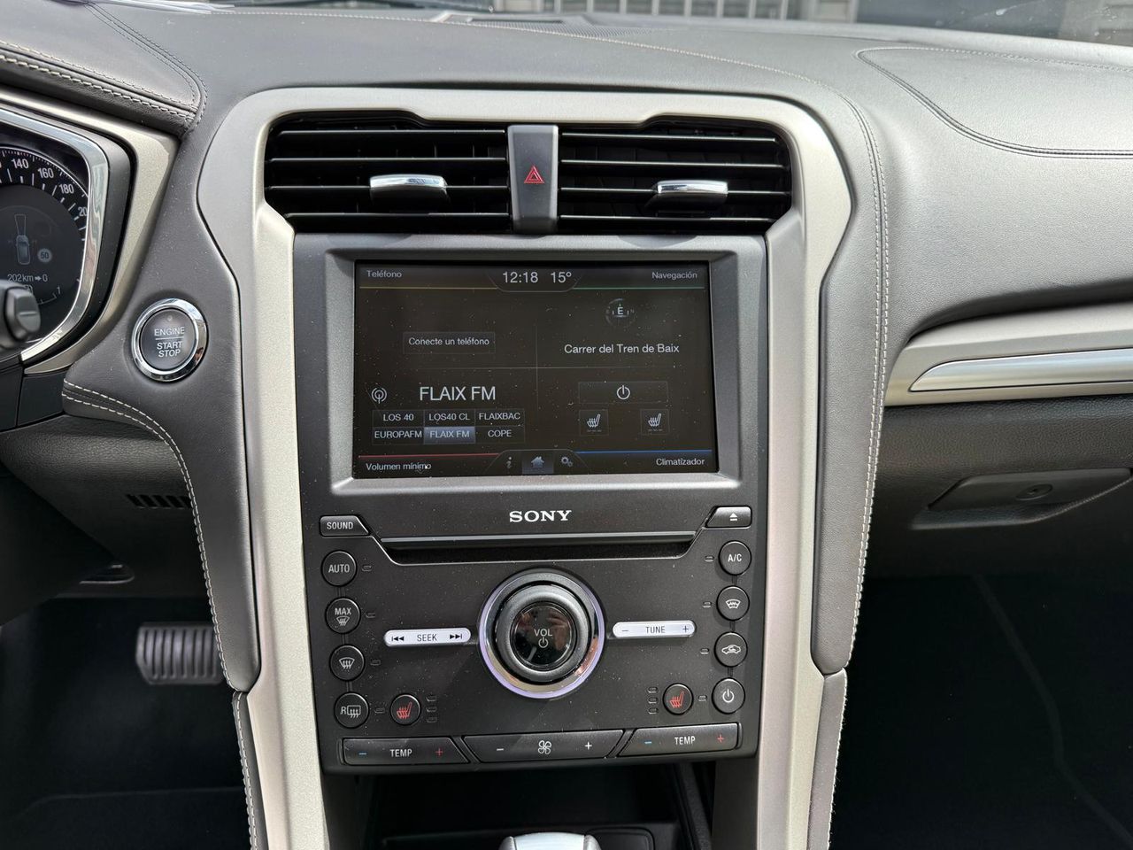 Ford Mondeo 2.0 EcoBoost 240CV Auto Vignale Sedán - Foto 2