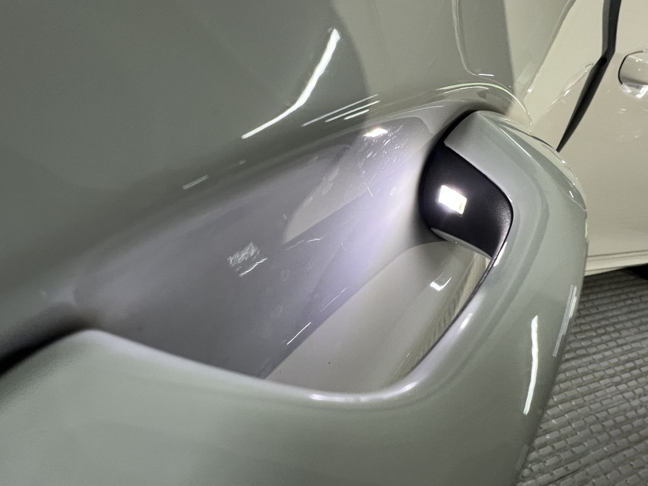 Volkswagen Golf 1.5 Tsi R-Line 4 Motion 320cv. - Foto 2