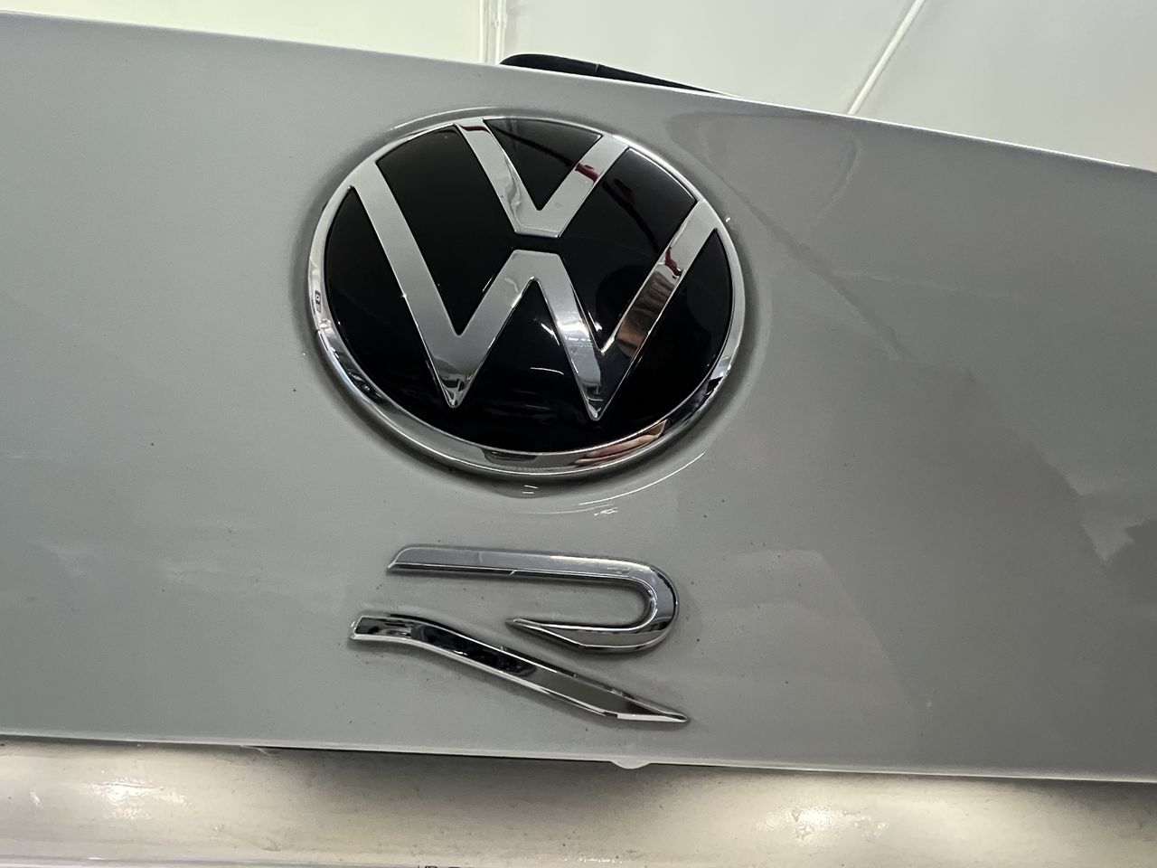 Volkswagen Golf 1.5 Tsi R-Line 4 Motion 320cv. - Foto 2