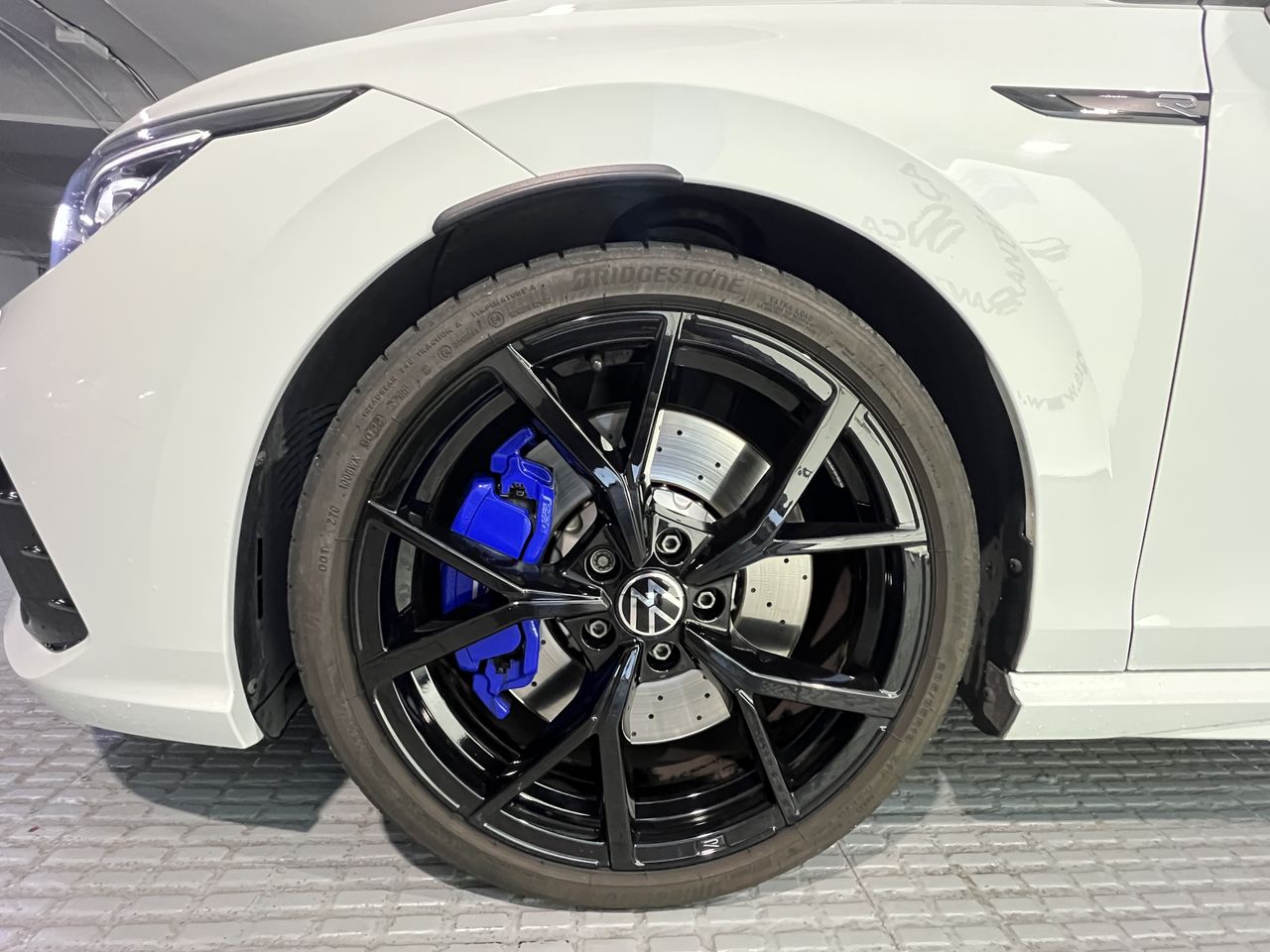 Volkswagen Golf 1.5 Tsi R-Line 4 Motion 320cv. - Foto 2