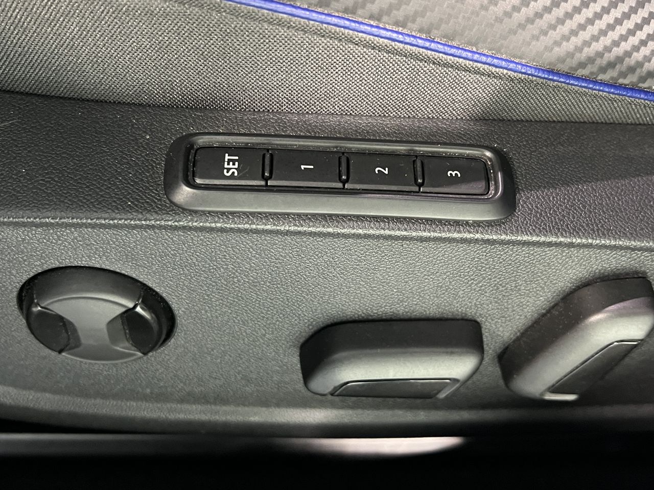 Volkswagen Golf 1.5 Tsi R-Line 4 Motion 320cv. - Foto 2