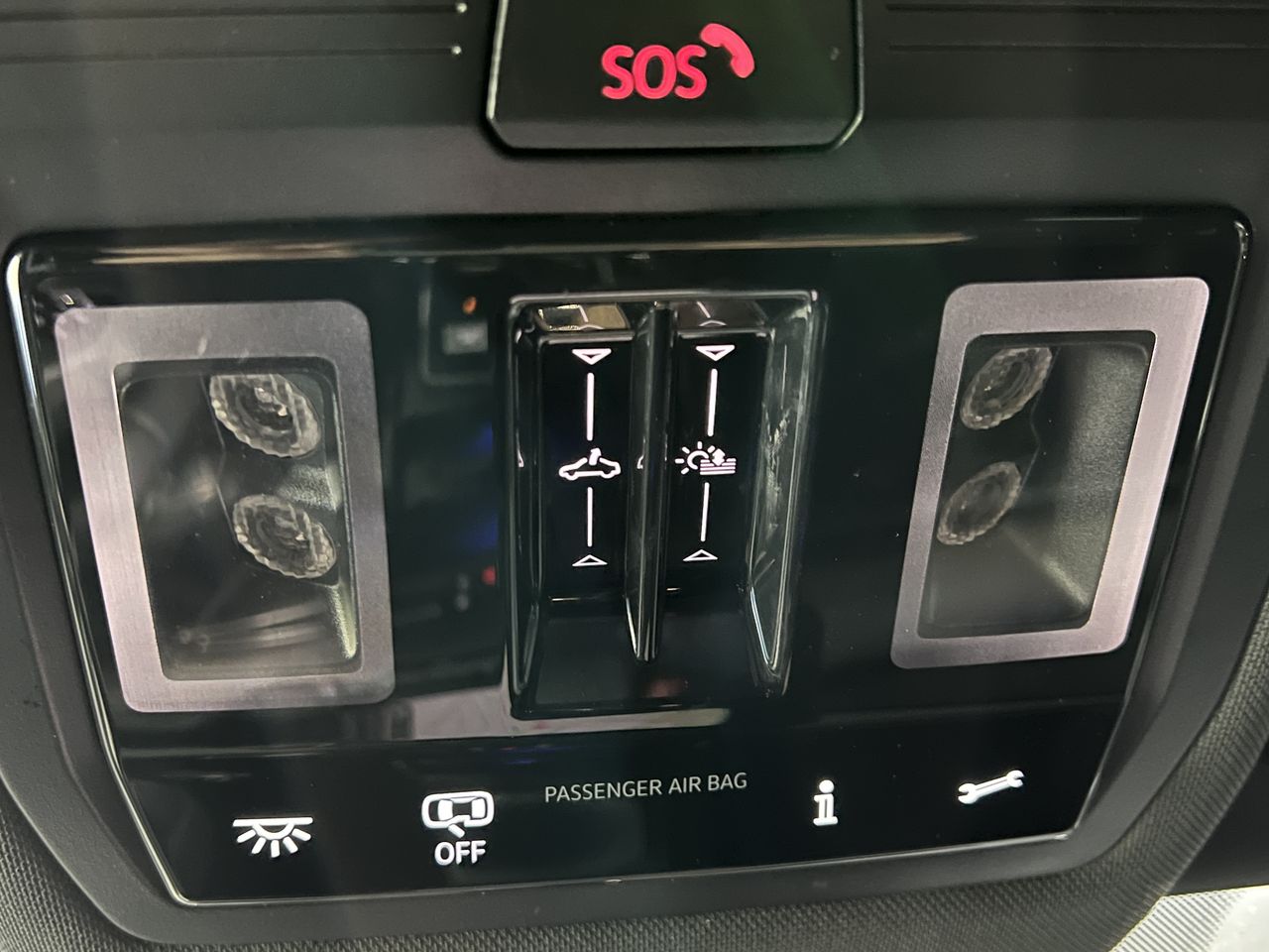 Volkswagen Golf 1.5 Tsi R-Line 4 Motion 320cv. - Foto 2