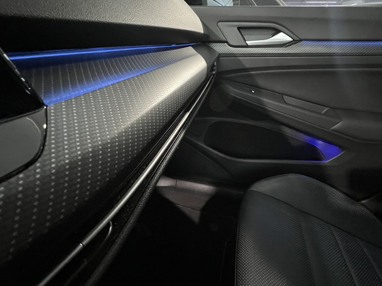 Volkswagen Golf 1.5 Tsi R-Line 4 Motion 320cv. - Foto 2