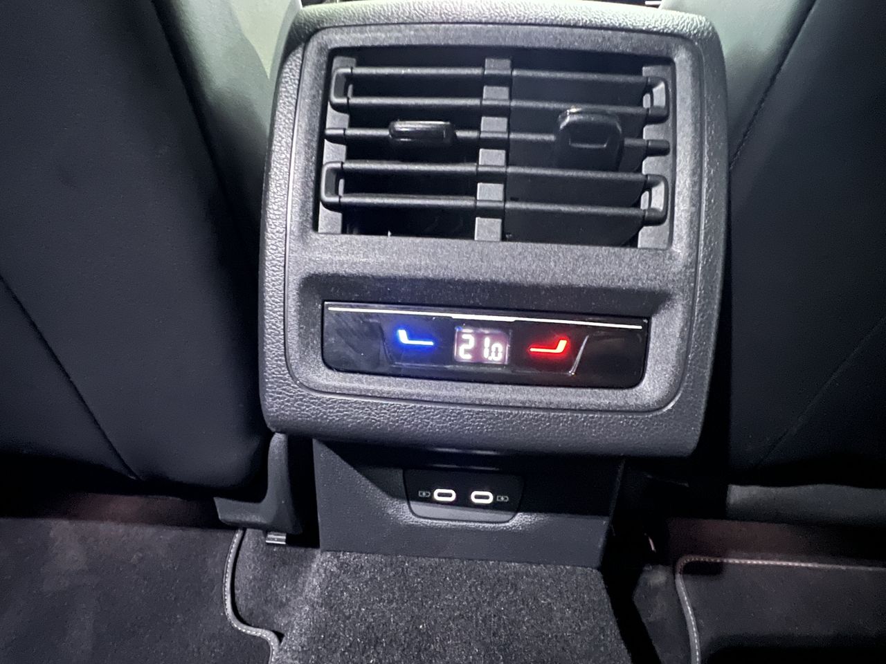 Volkswagen Golf 1.5 Tsi R-Line 4 Motion 320cv. - Foto 2