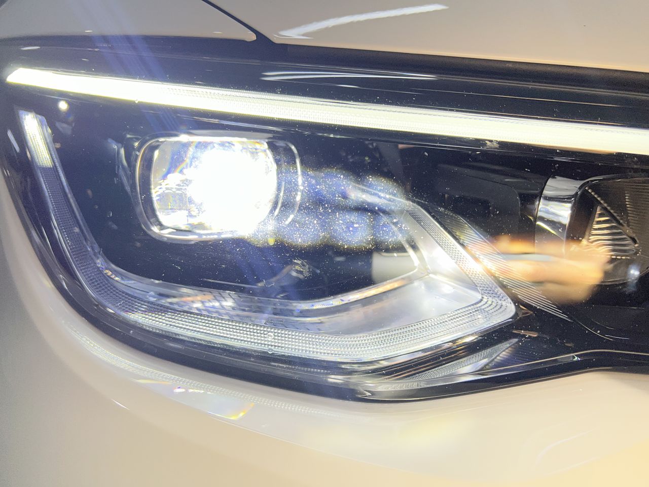 Volkswagen Golf 1.5 Tsi R-Line 4 Motion 320cv. - Foto 2