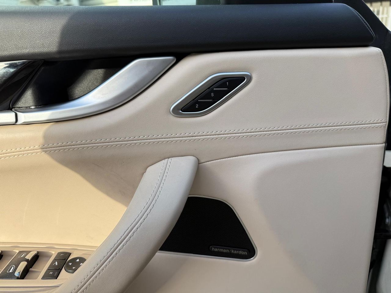 Maserati Levante V6 430 HP AWD S GranLusso - Foto 2