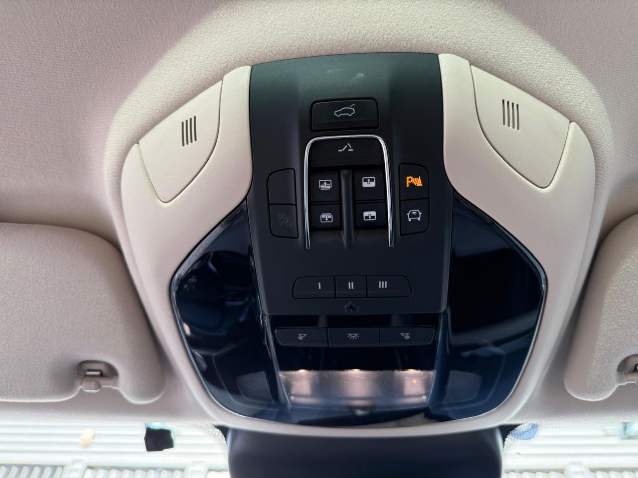 Maserati Levante V6 430 HP AWD S GranLusso - Foto 2