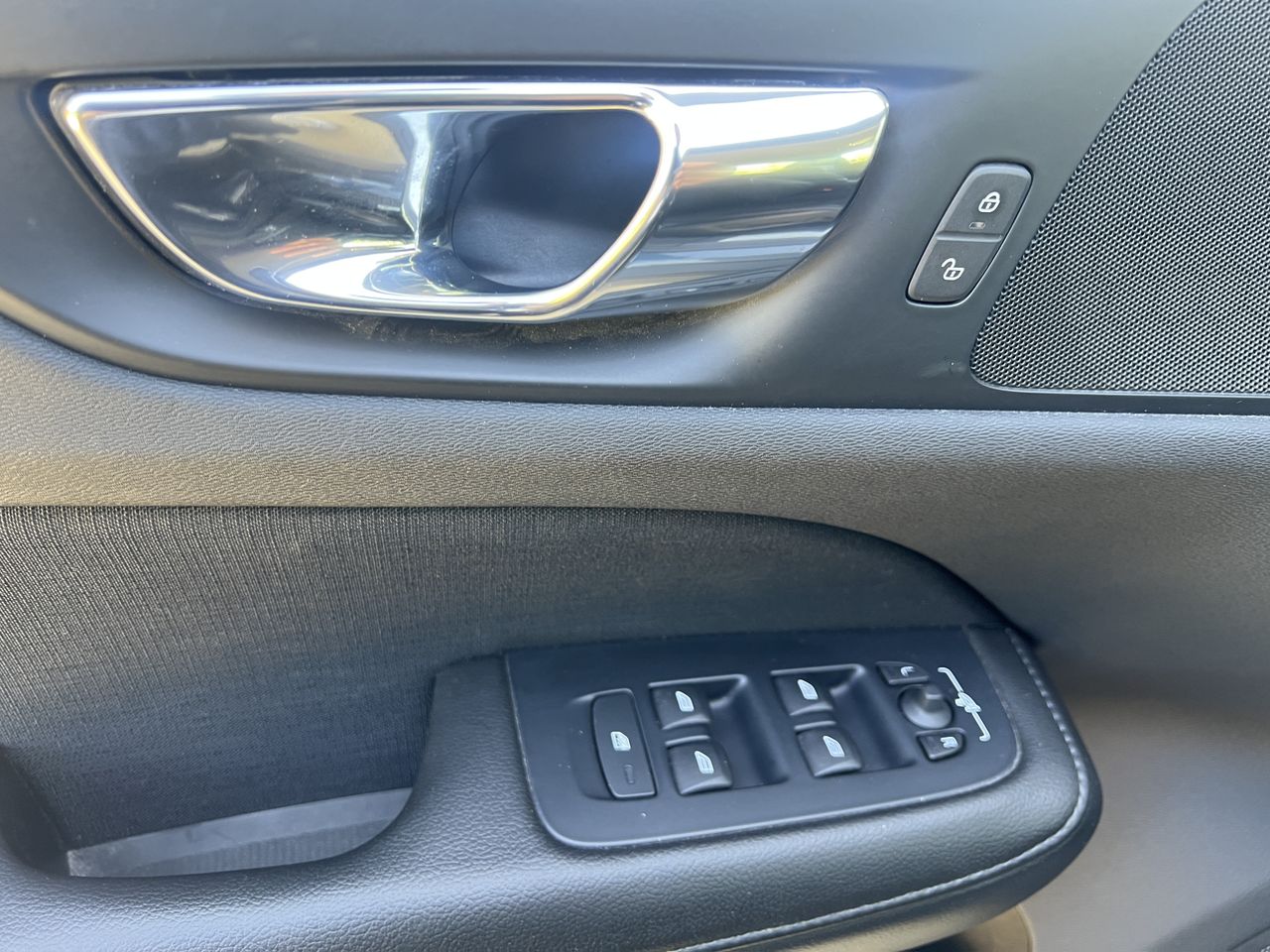 Volvo V60 2.0 D4 Cross Country AWD . - Foto 2