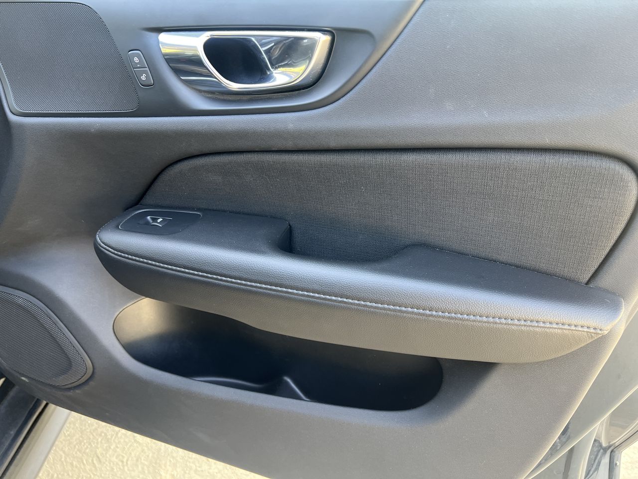 Volvo V60 2.0 D4 Cross Country AWD . - Foto 2