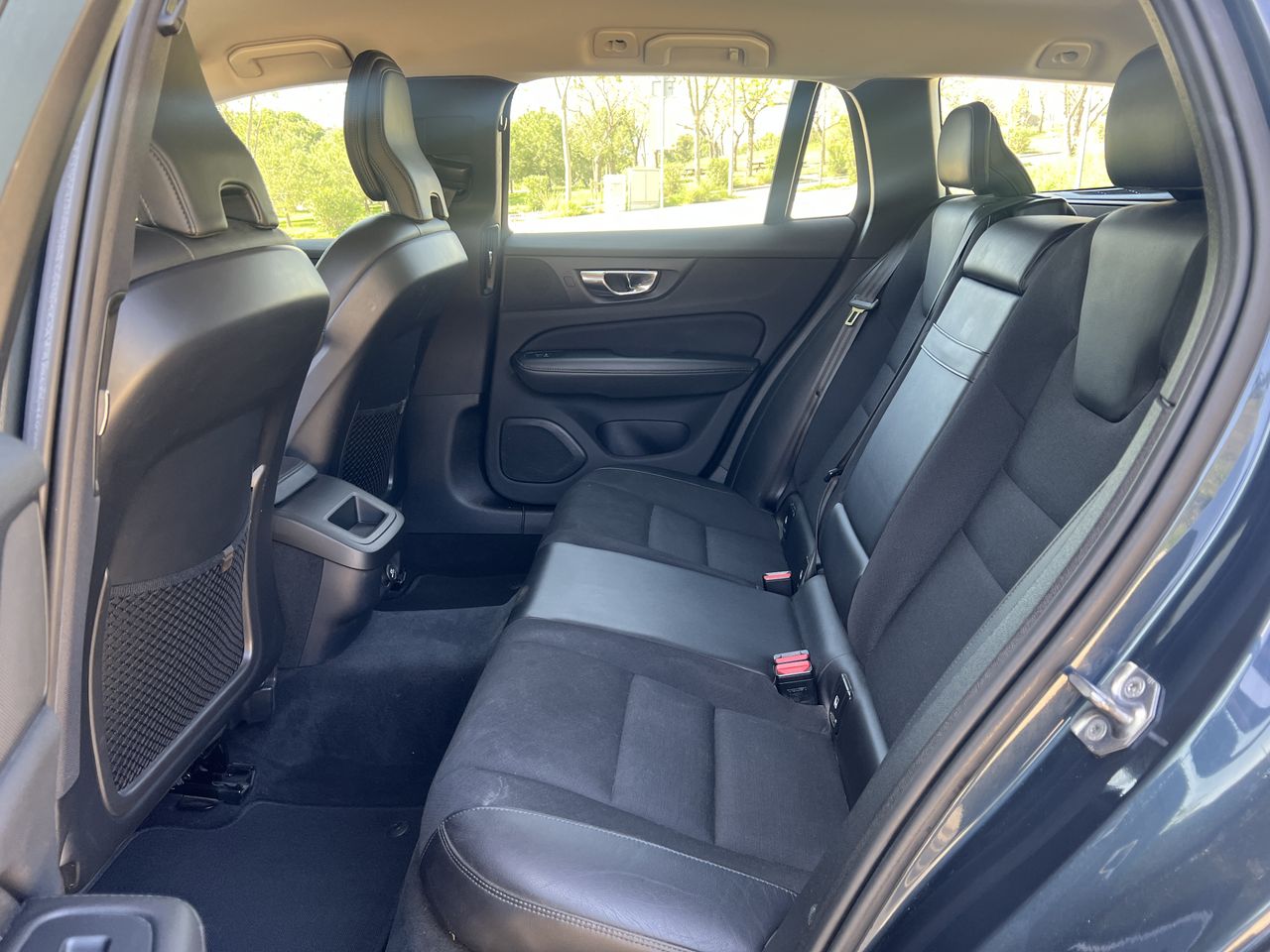 Volvo V60 2.0 D4 Cross Country AWD . - Foto 2