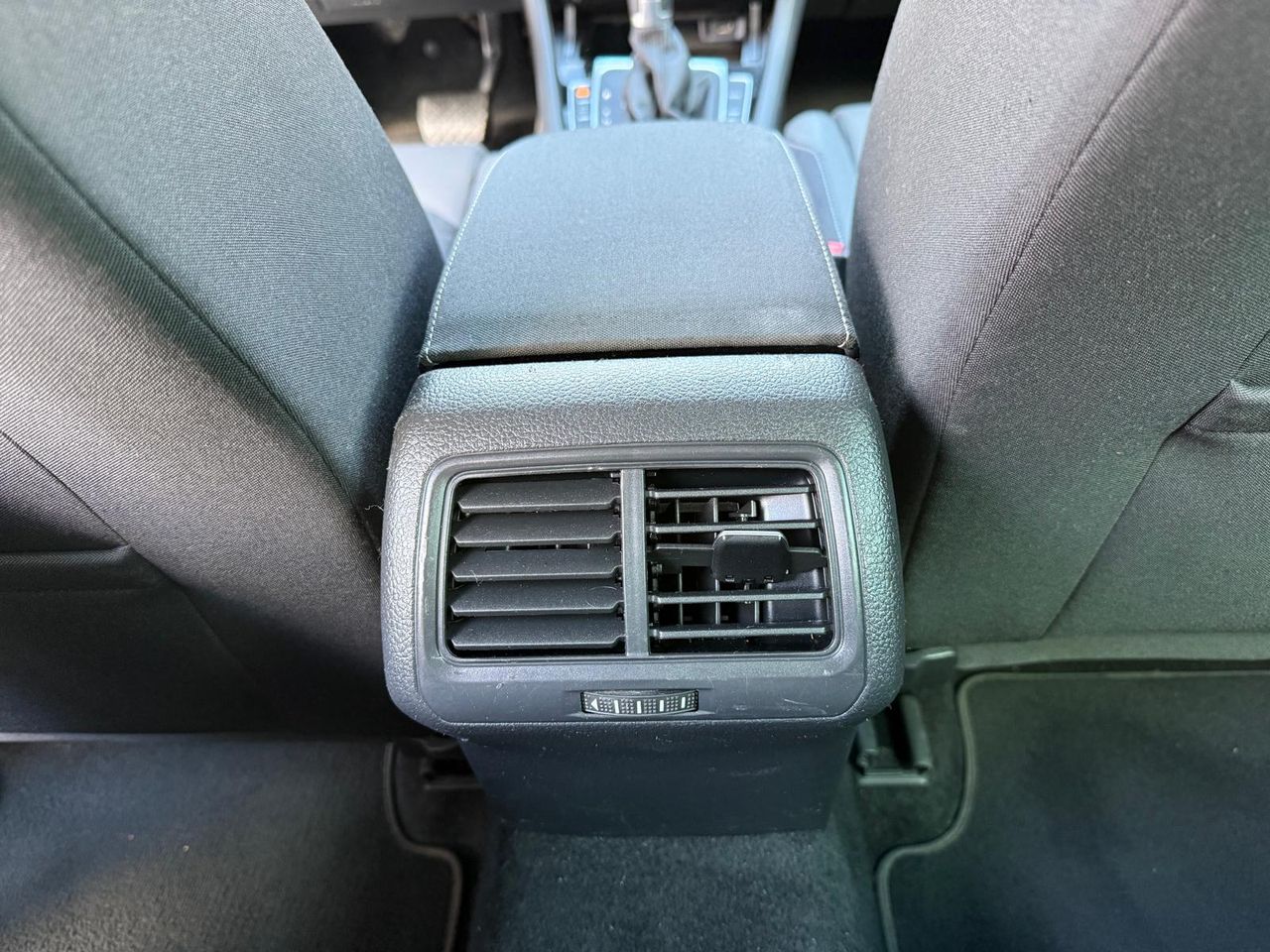 Volkswagen Golf Sport R-Line 1.5 TSI 110kW (150CV) DSG - Foto 2