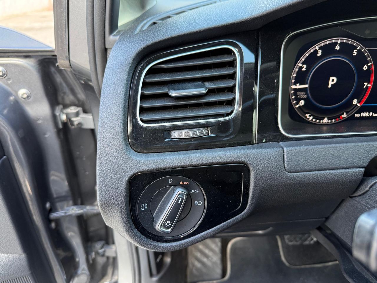 Volkswagen Golf Sport R-Line 1.5 TSI 110kW (150CV) DSG - Foto 2