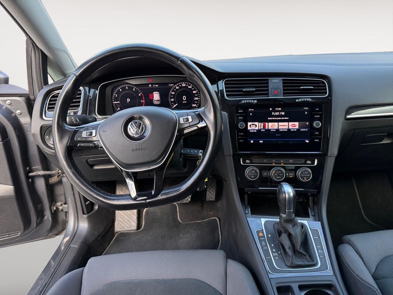 Volkswagen Golf Sport R-Line 1.5 TSI 110kW (150CV) DSG - Foto 2