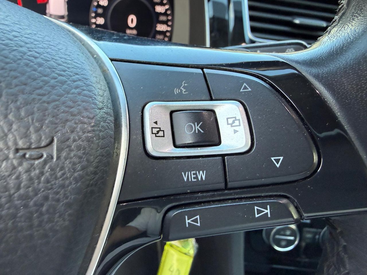 Volkswagen Golf Sport R-Line 1.5 TSI 110kW (150CV) DSG - Foto 2