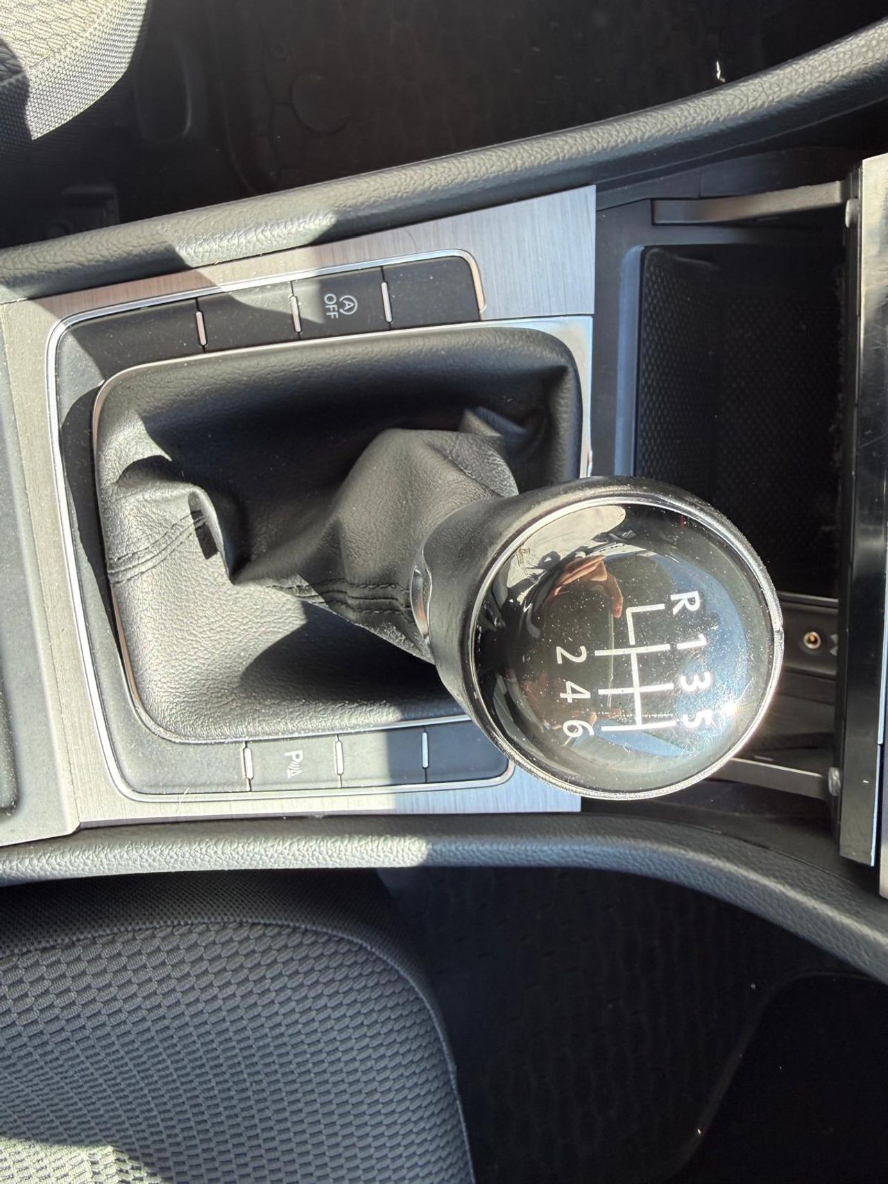 Volkswagen Golf Advance 1.4 TSI 140cv ACT Tech BMT - Foto 2