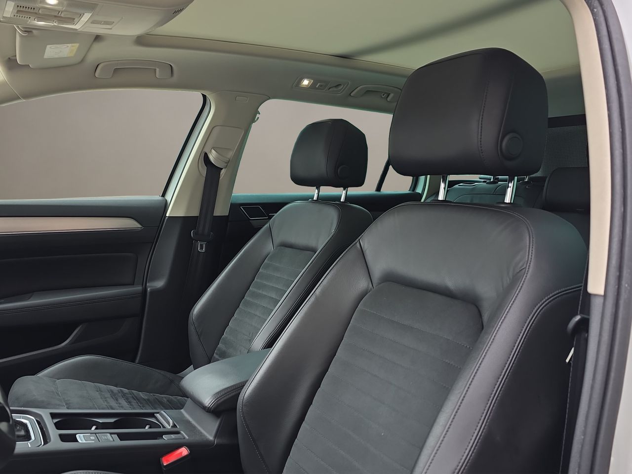 Volkswagen Passat Sport 1.8 TSI 132kW (180CV) DSG Variant - Foto 2