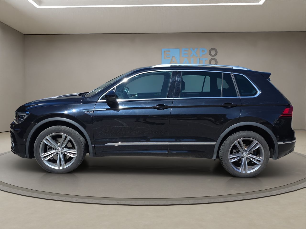 Volkswagen Tiguan R-Line 2.0 190CV - Foto 5