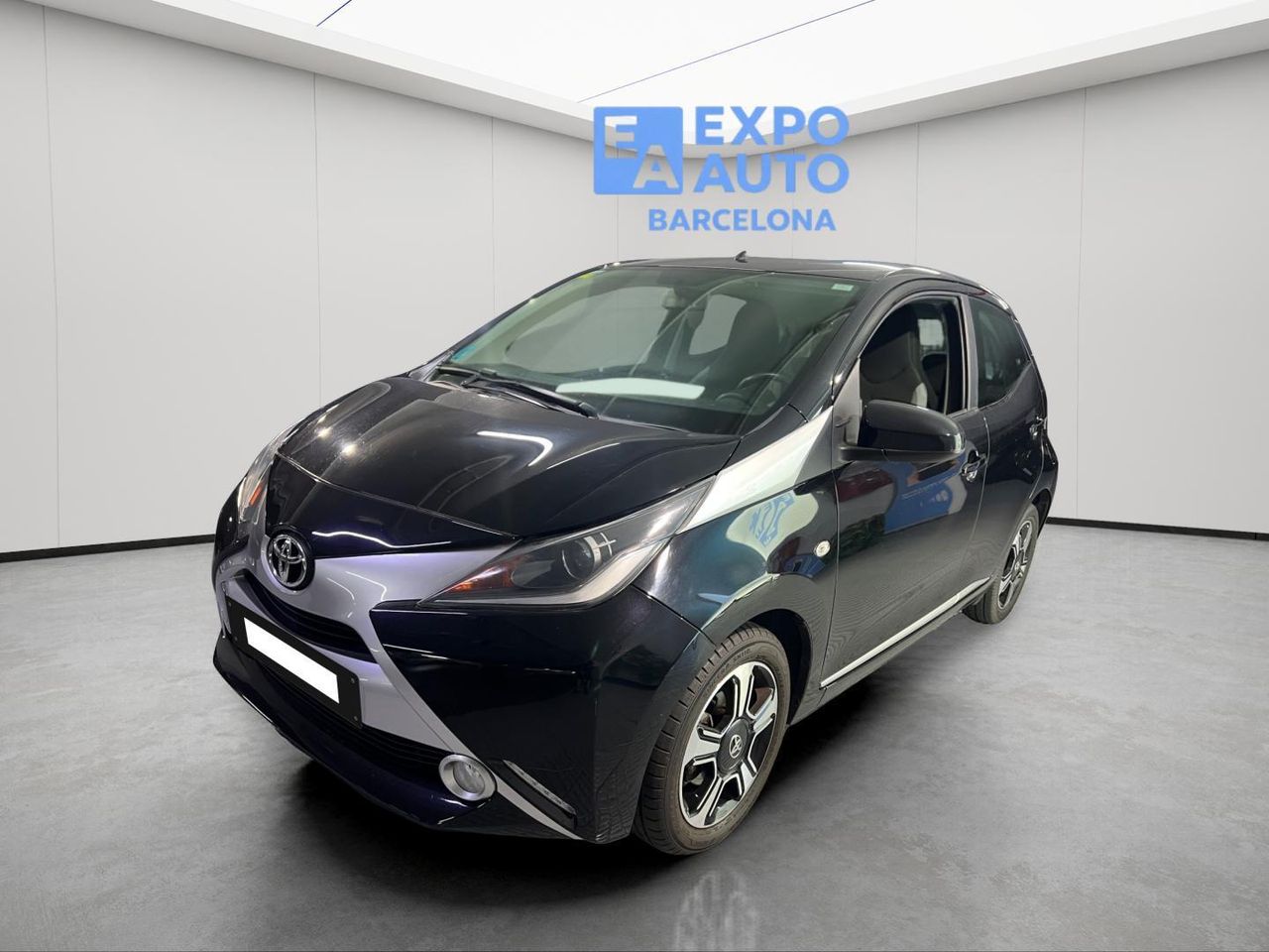 Toyota Aygo 1.0 X-Play 70cv. - Foto 4