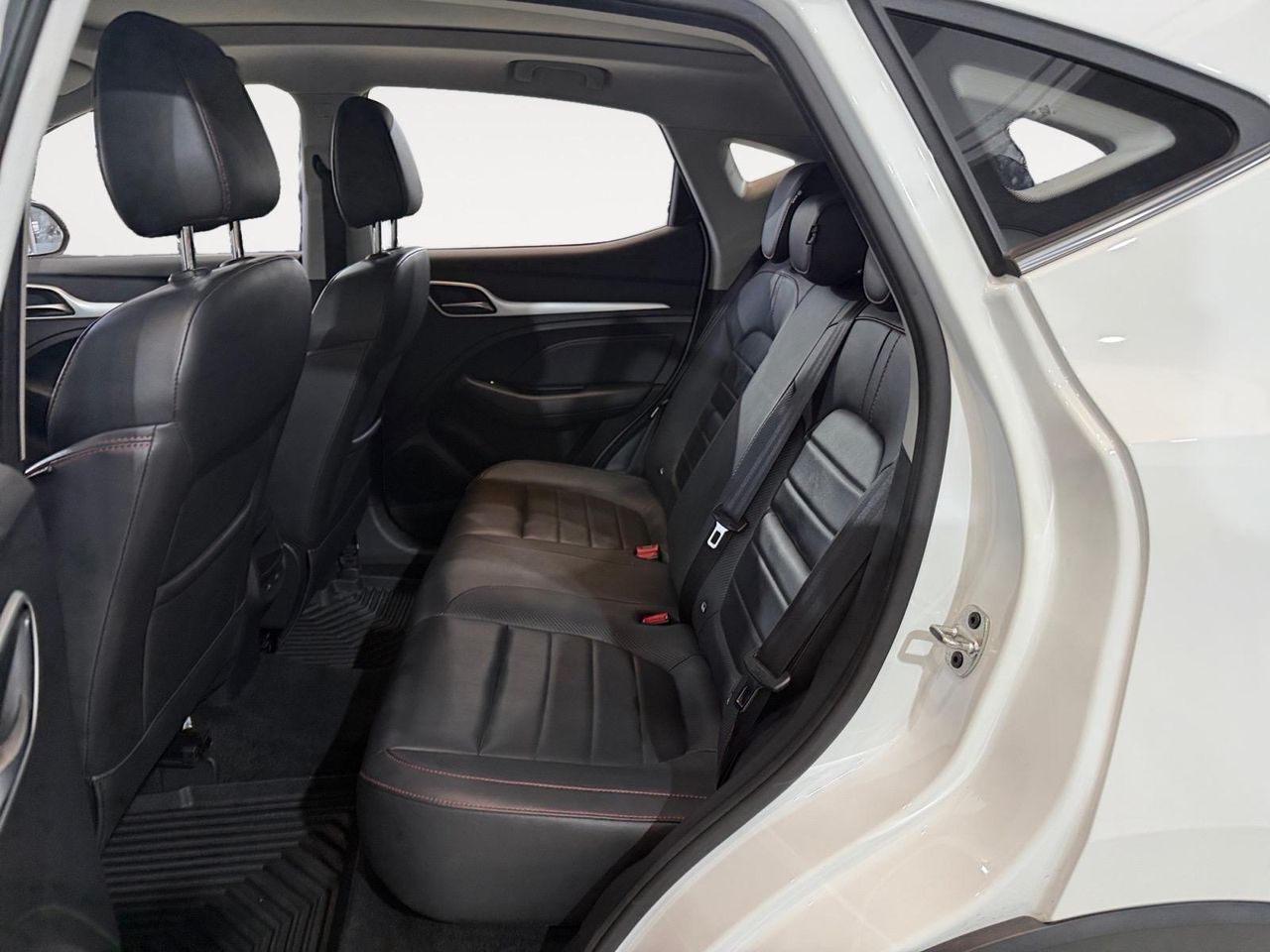 MG ZS 1.0T Luxury - Foto 6