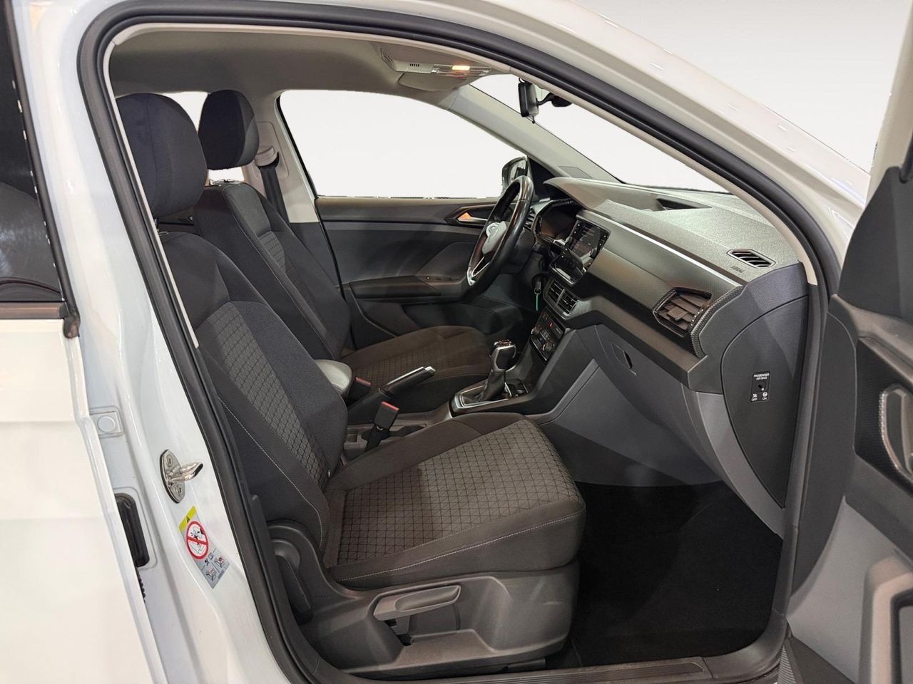 Volkswagen T-Cross Advance 1.0 TSI 81kW (110CV) DSG - Foto 6