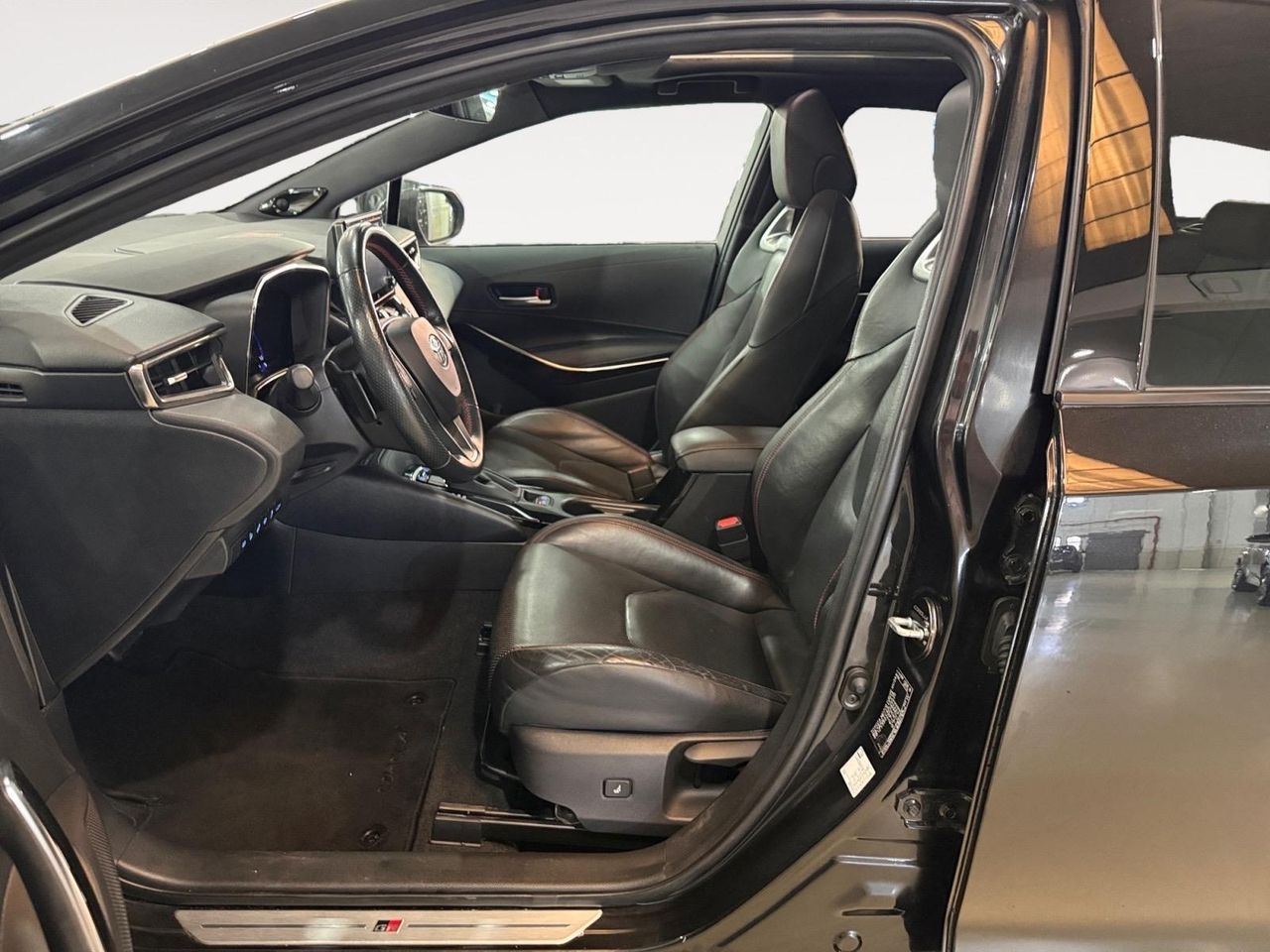 Toyota Corolla 2.0 180H GR-SPORT E-CVT TOURING SPORT - Foto 3