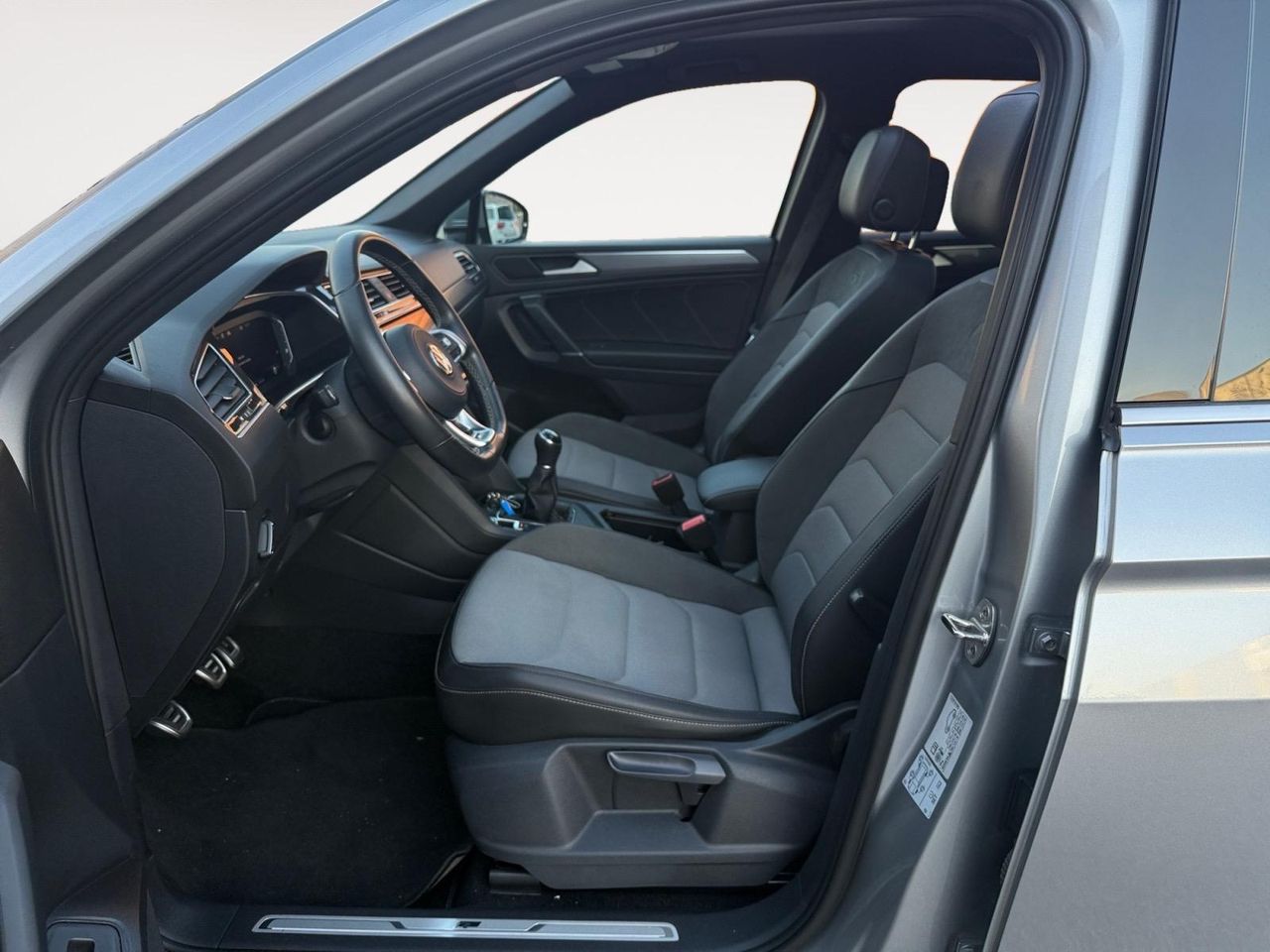 Volkswagen Tiguan R-Line 2.0 TDI 110kW (150CV) - Foto 4