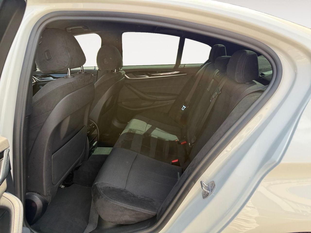 BMW Serie 5 520iA - Foto 4