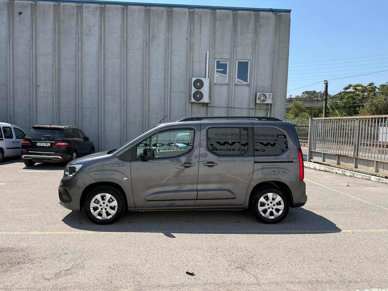 Opel Combo Electric BEV 50kWh Elegance Plus XL - Foto 5