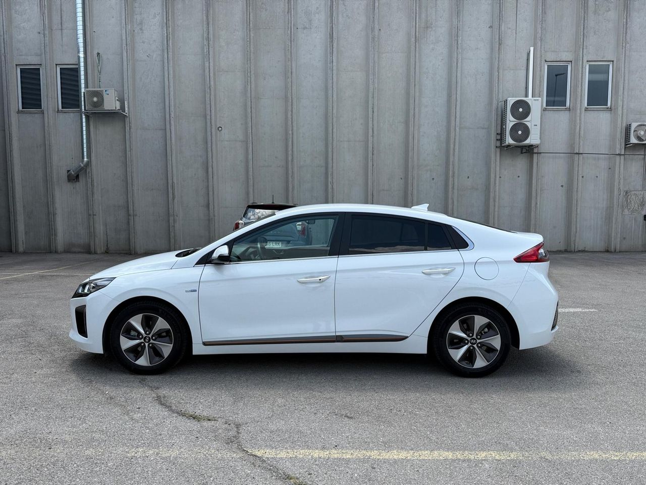 Hyundai IONIQ EV Tecno - Foto 5