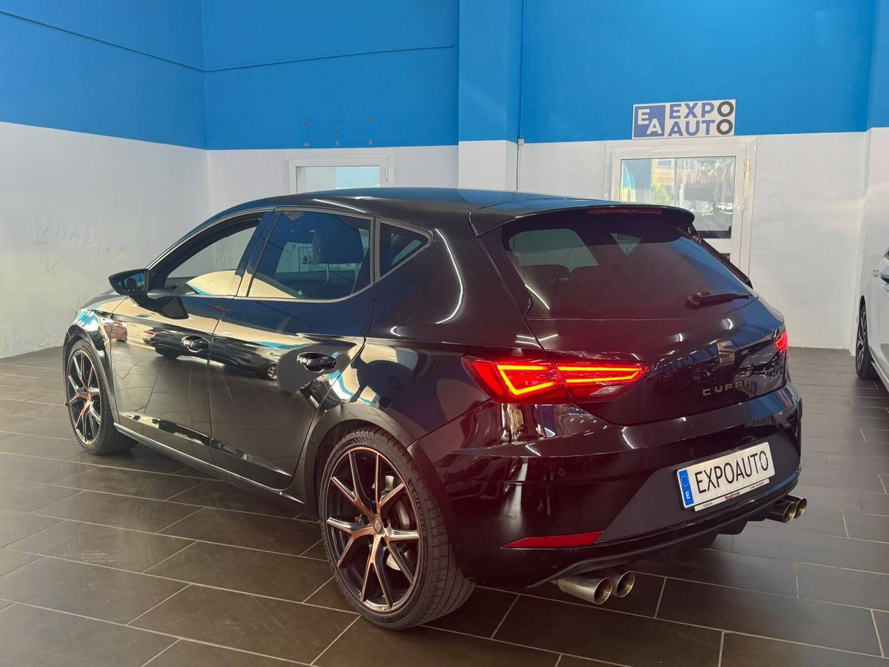 Seat Leon 2.0 TSI 213kW DSG-7 Cupra Carbon Edition - Foto 6