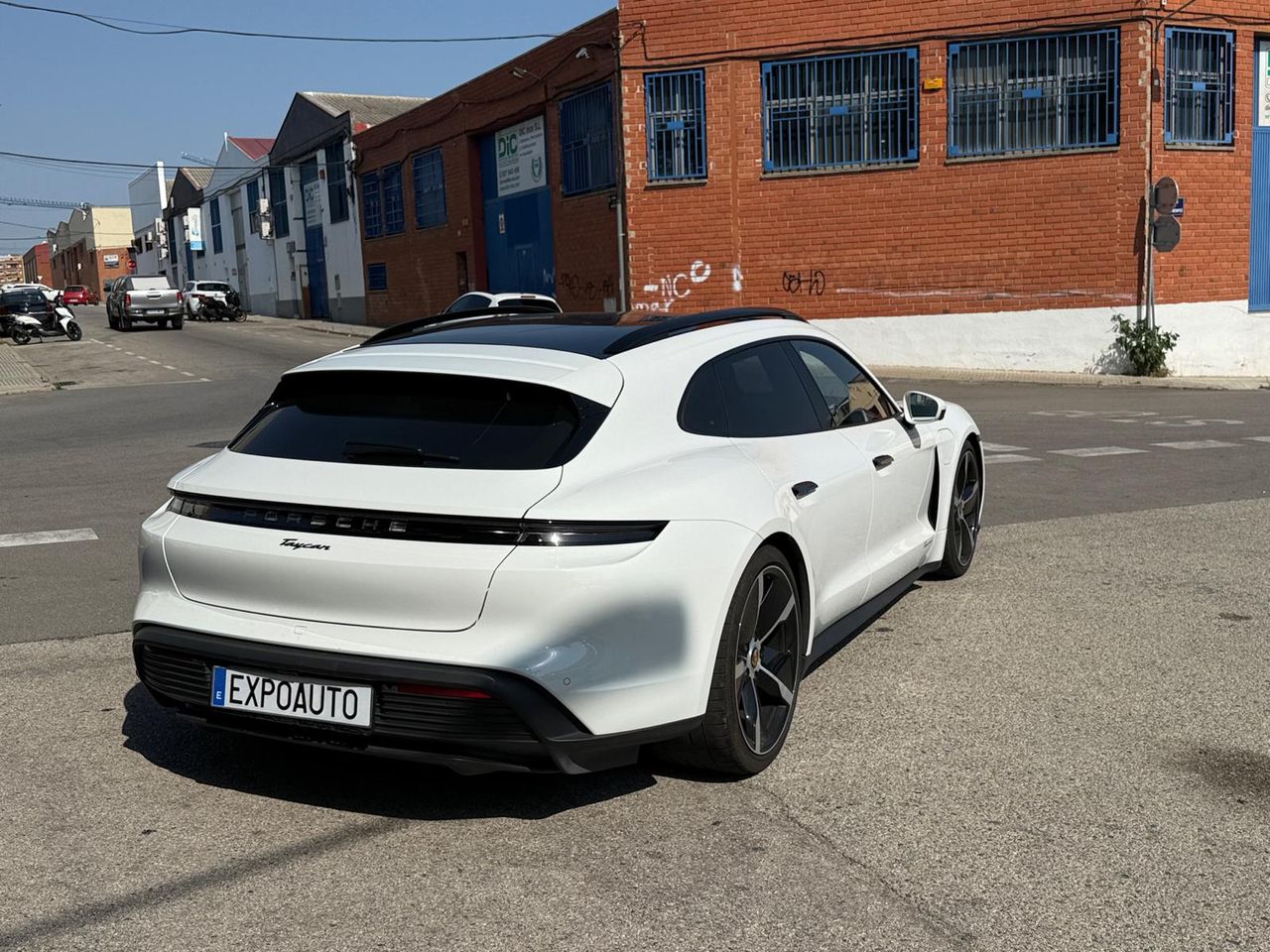 Porsche Taycan - - Foto 4