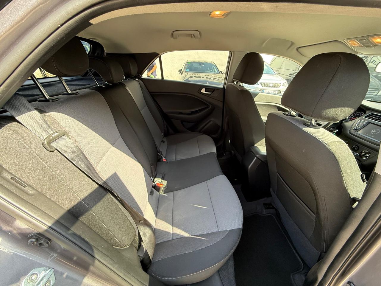Hyundai i20 1.2 MPI 62kW (85CV) Klass - Foto 5