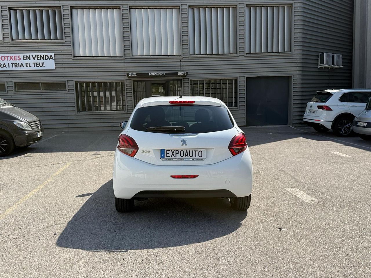 Peugeot 208 5P STYLE 1.6 BlueHDi 55KW (75CV) - Foto 5