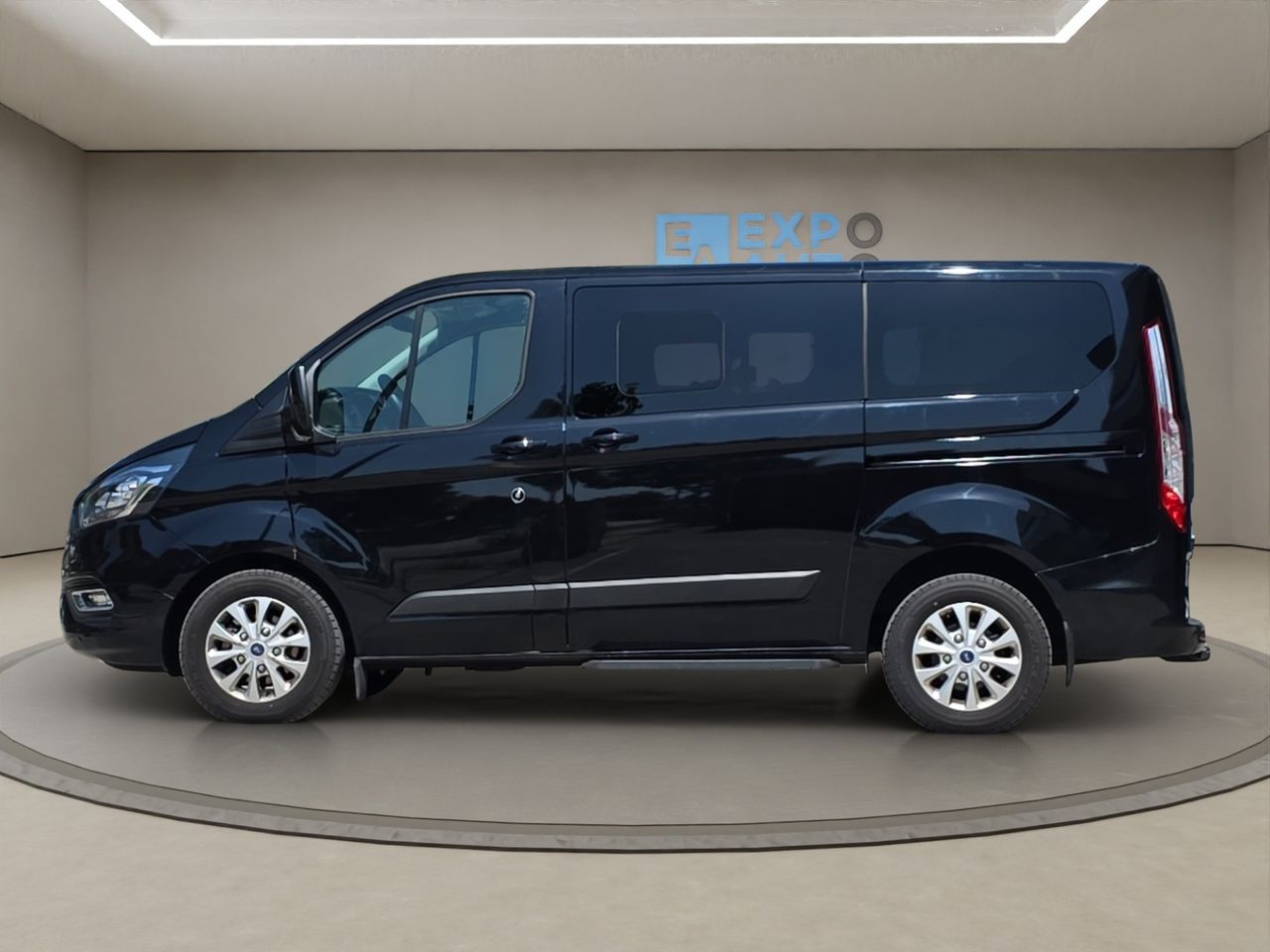Ford Tourneo Custom 2.0 EcoBlue 96kW (130CV) L2 Titanium - Foto 5