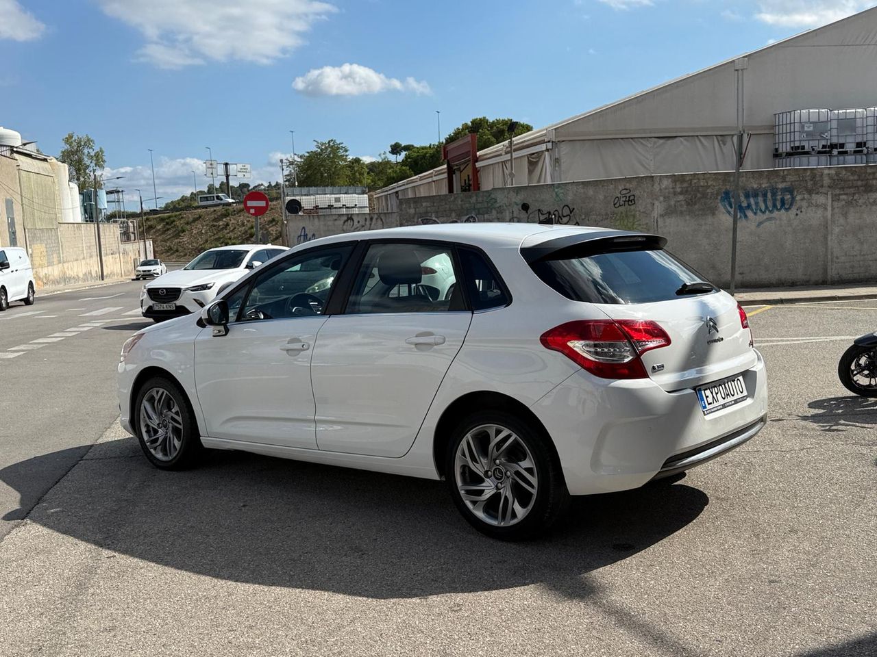 Citroën C4 1.6 e-HDi 115cv Collection - Foto 4