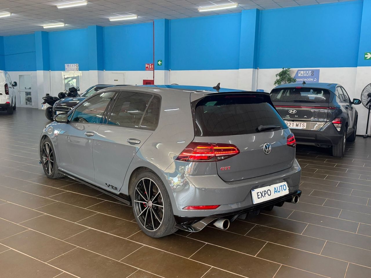 Volkswagen Golf GTI TCR 2.0 TSI 213kW(290CV) DSG - Foto 5