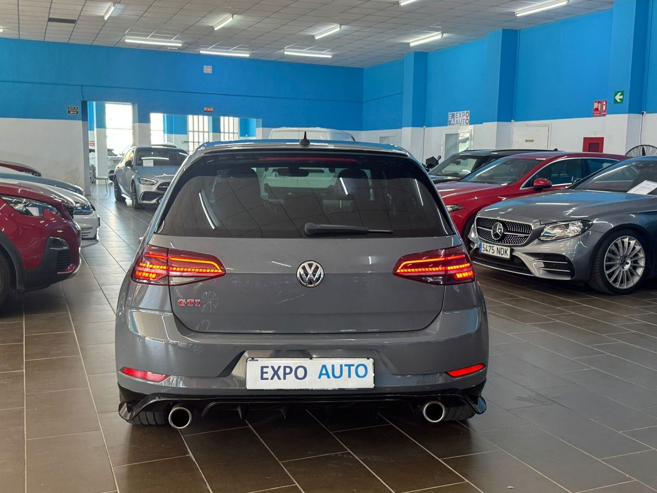 Volkswagen Golf GTI TCR 2.0 TSI 213kW(290CV) DSG - Foto 6
