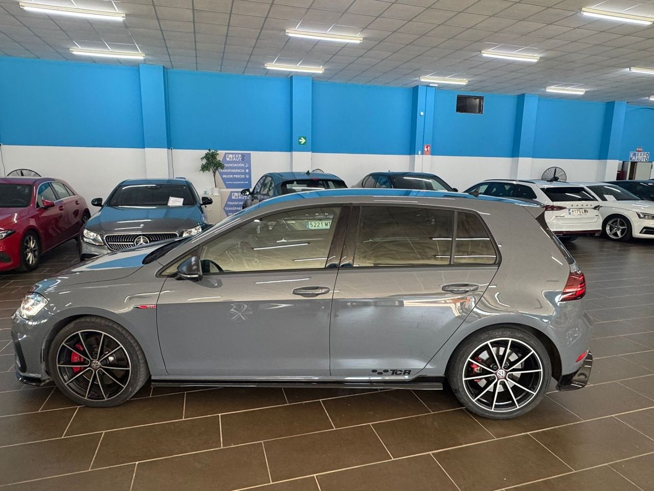 Volkswagen Golf GTI TCR 2.0 TSI 213kW(290CV) DSG - Foto 3