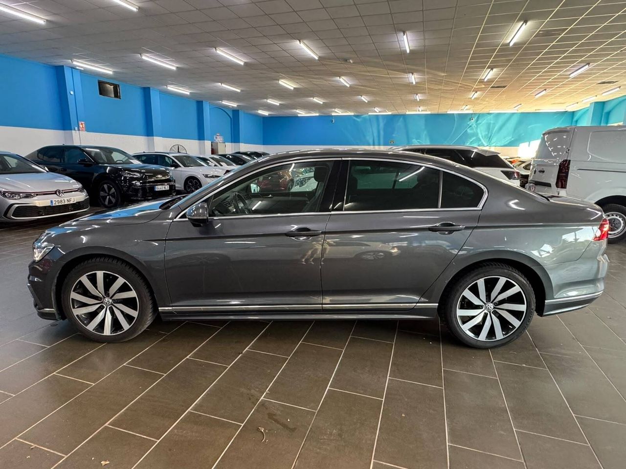 Volkswagen Passat 2.0 TDI 150cv Sport BMT DSG - Foto 6