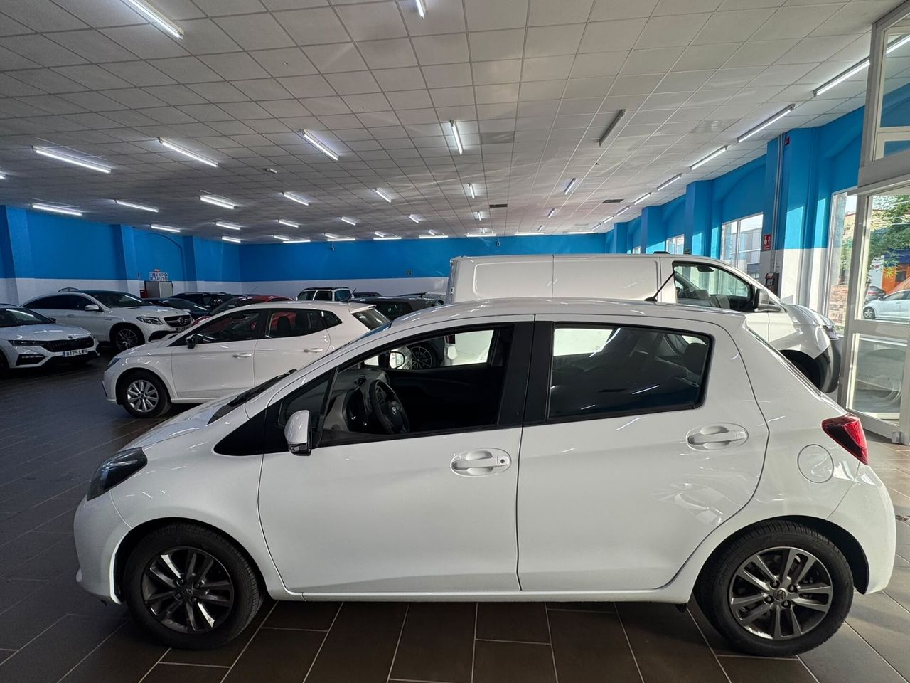 Toyota Yaris 1.0 70 Active - Foto 3